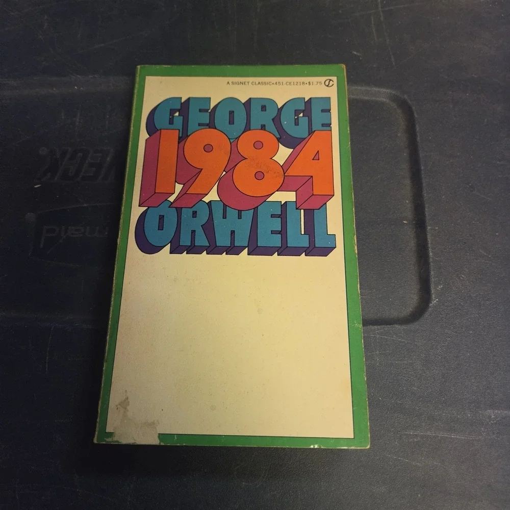1984 George Orwell Signet Classic Vintage Paperback